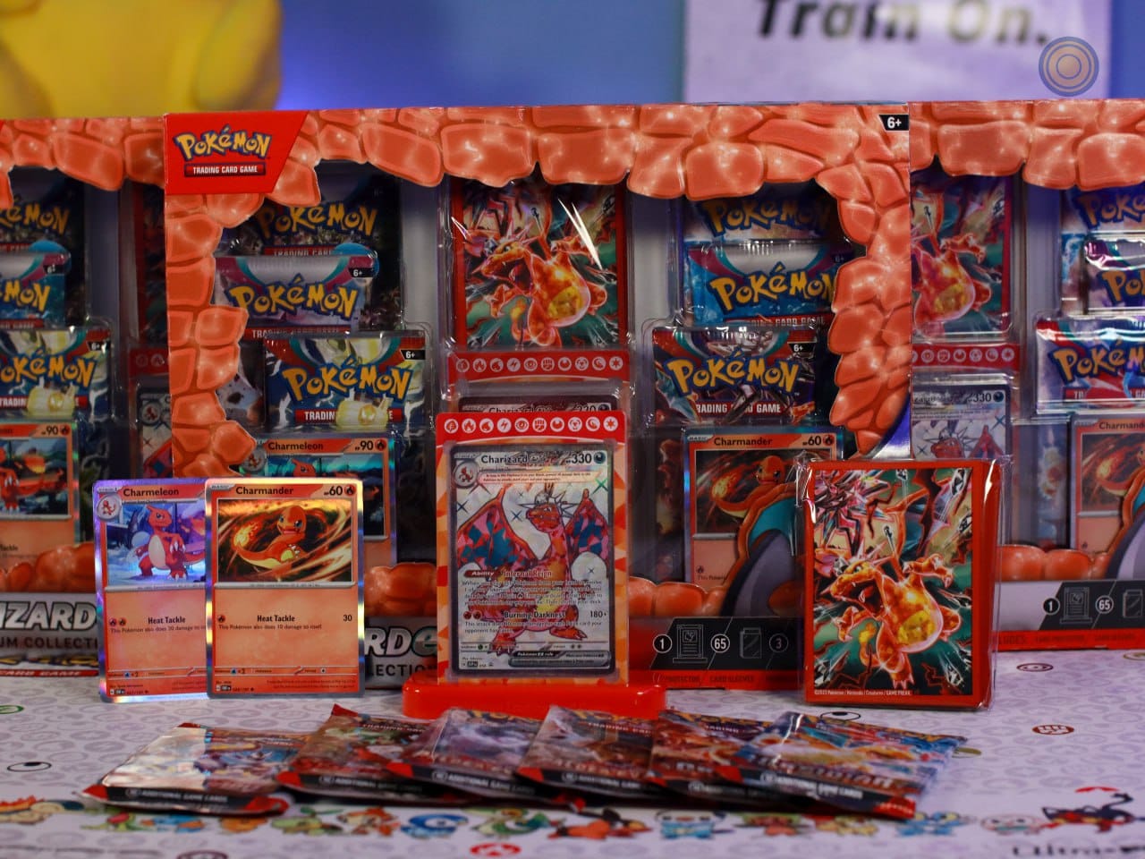 Pokemon - Coleção Premium Pokémon TCG: Charizard ex ㅤ, JOGOS DE MESA