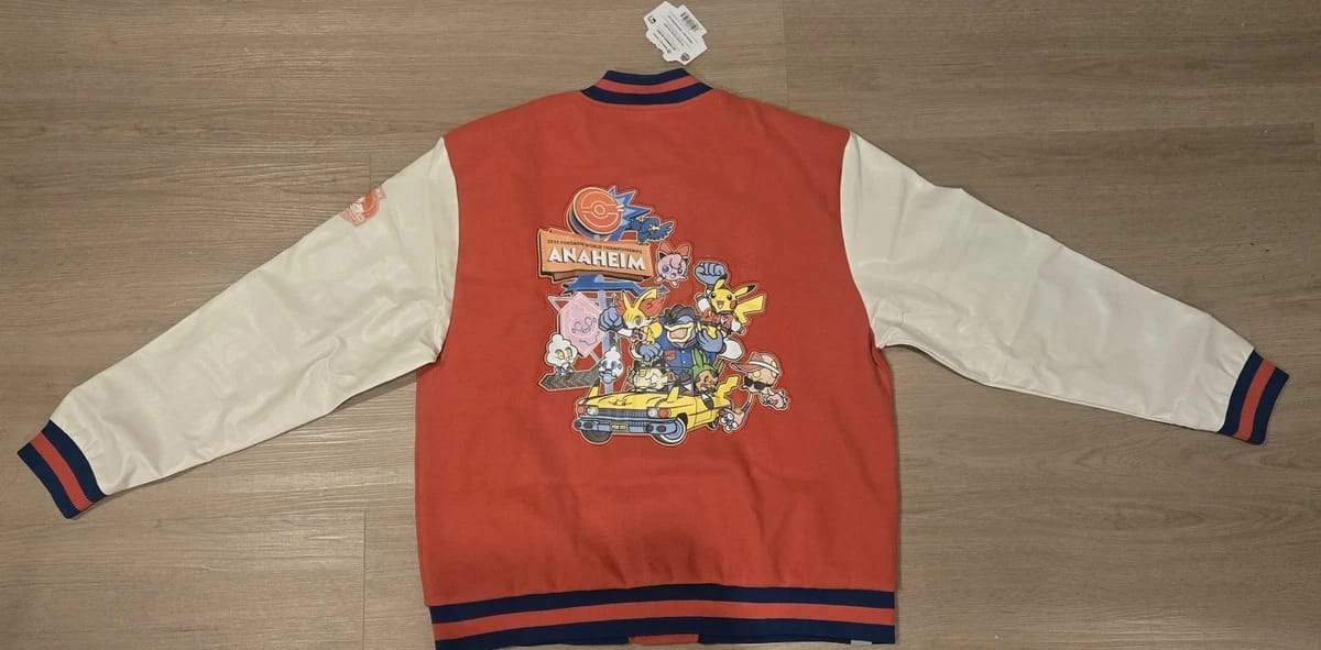 Chamarra "Universitaria" (GRANDE) Mundial Anaheim 2025